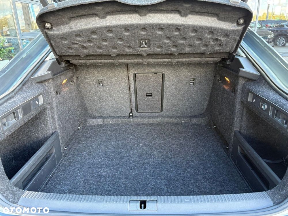 Skoda Superb 2.0 TDI SCR Ambition DSG - 19