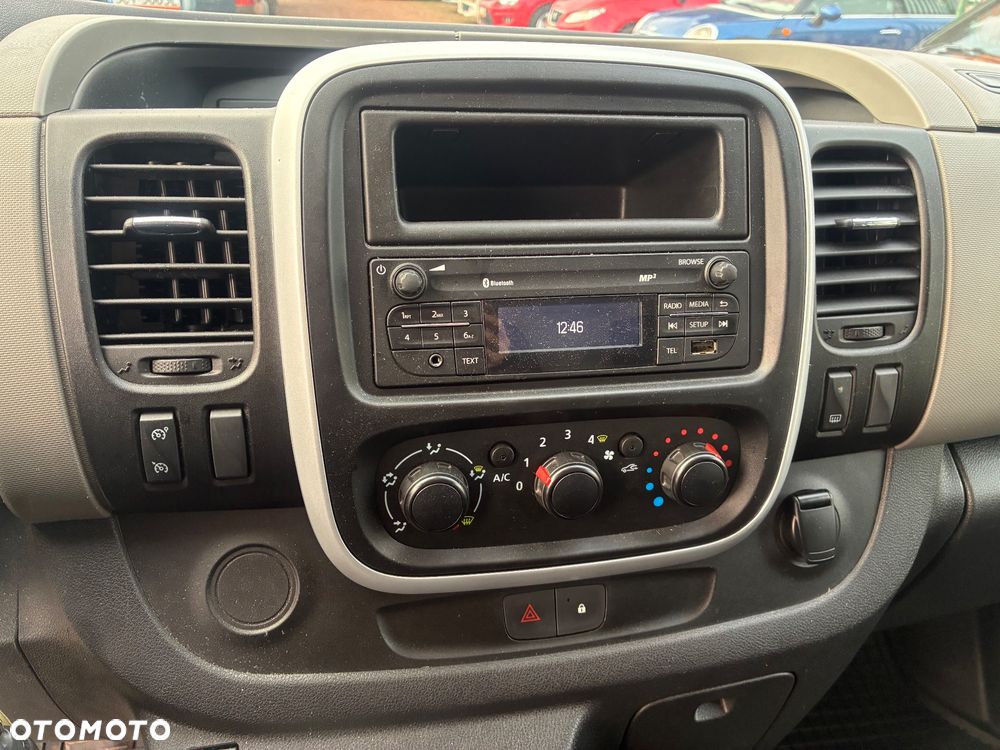 Renault TRAFIC - 11