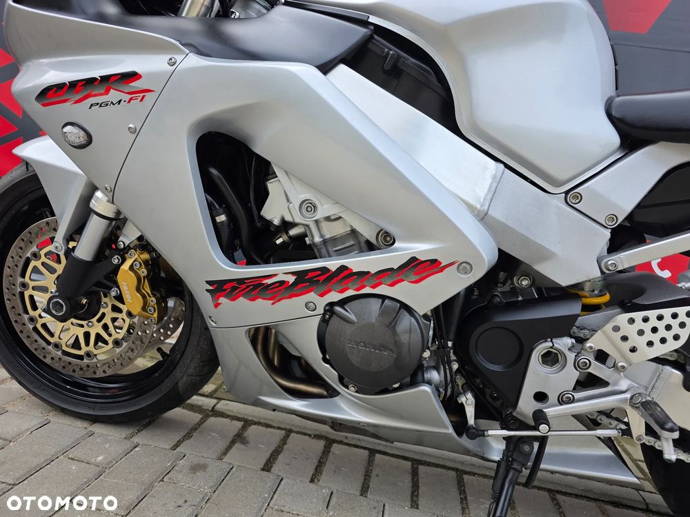 Honda CBR - 11