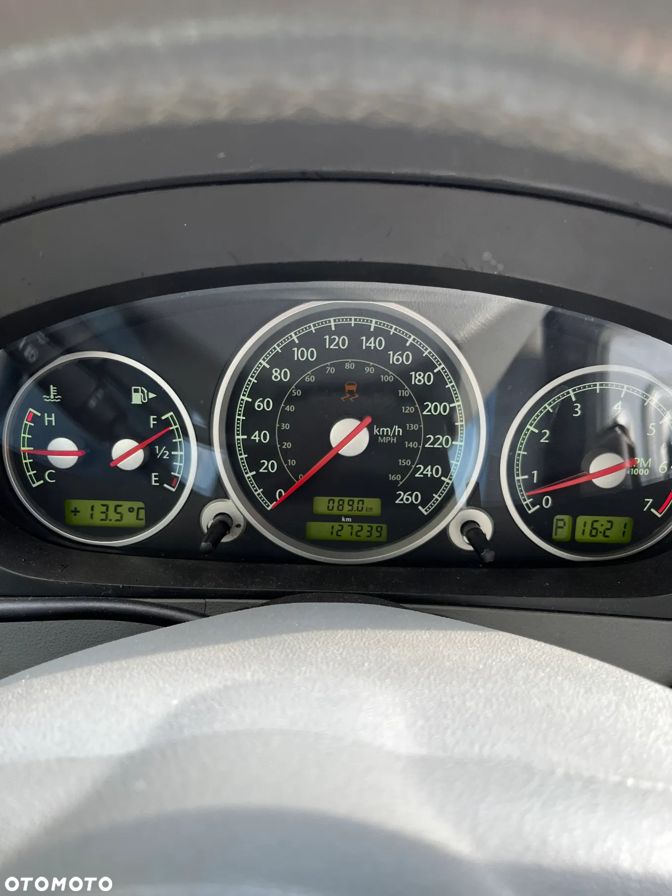 Chrysler Crossfire Standard - 13