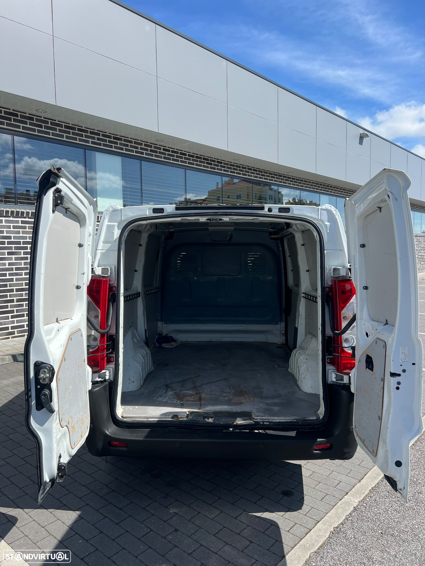 Peugeot Expert L2H1 - 13