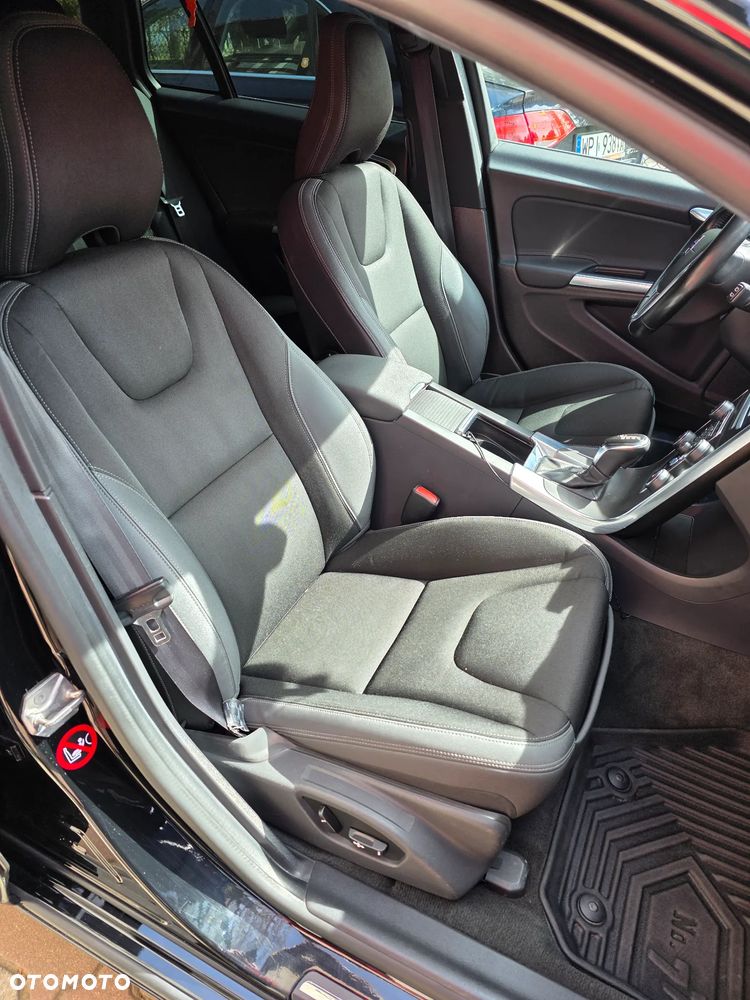 Volvo V60 - 30