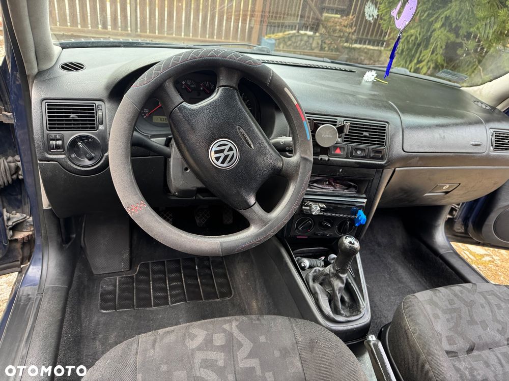 Volkswagen Golf 1.4 Basis - 2