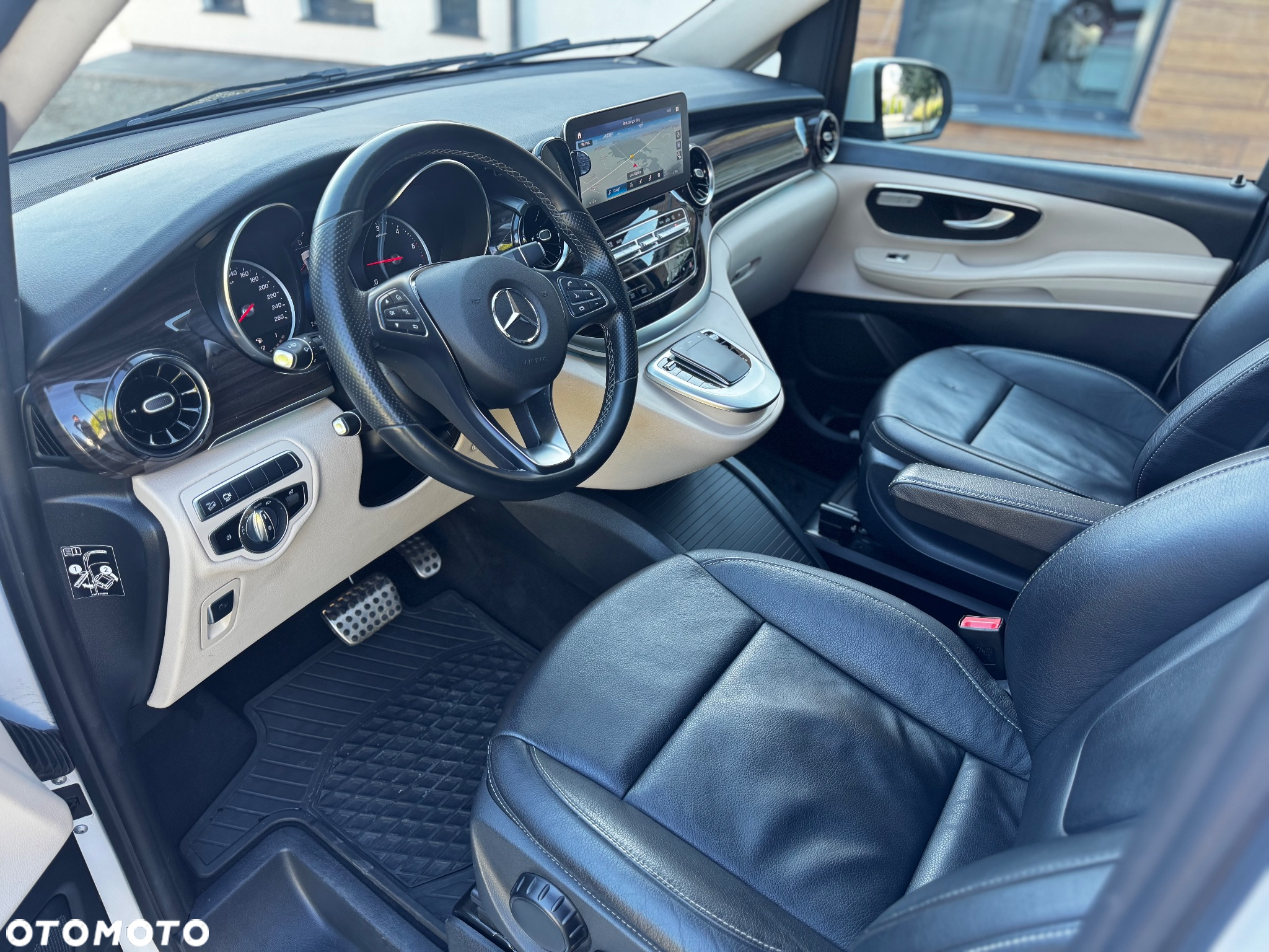 Mercedes-Benz Klasa V 300 d 4-Matic 9G-Tronic Avantgarde (d³ugi) - 11