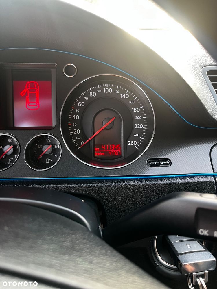 Volkswagen Passat 1.9 TDI Comfortline - 8