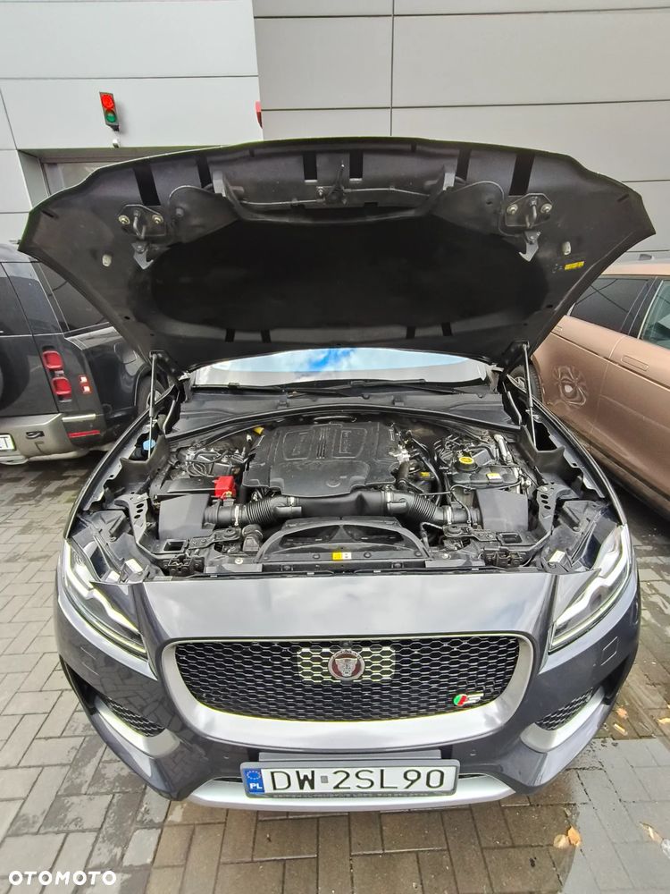 Jaguar F-Pace S AWD - 23