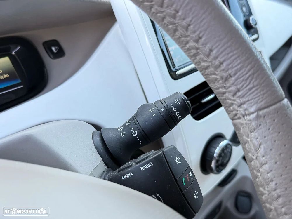 Renault Zoe (s/ Bateria) 41 kwh Life - 15