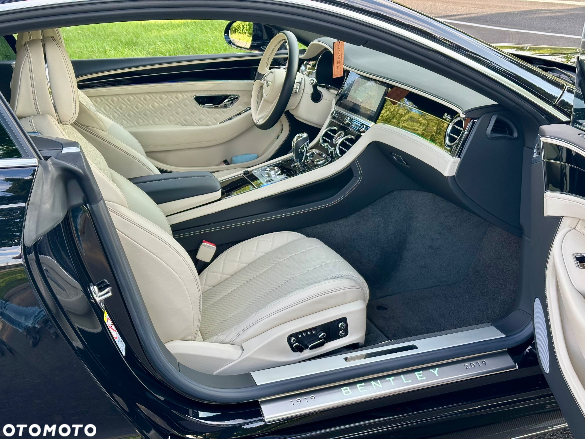 Bentley Continental GT New - 20