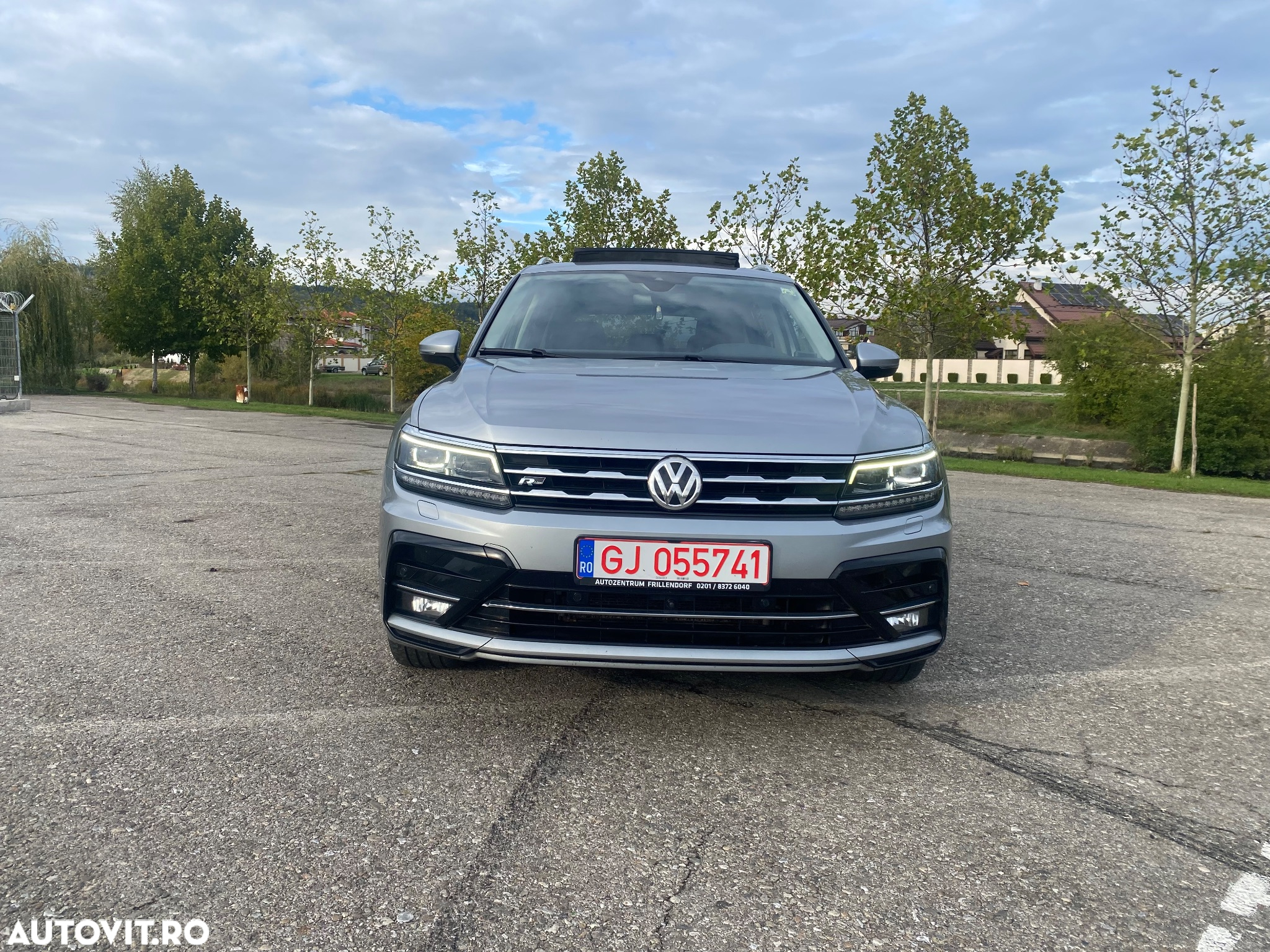 Volkswagen Tiguan Allspace 2.0 TDI DSG R-Line - 3