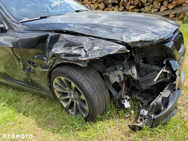 BMW Seria 3 320d xDrive - 2