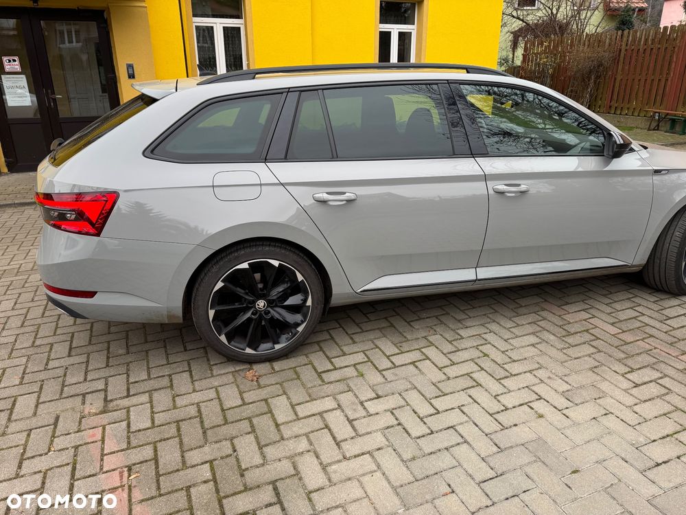 Skoda Superb 2.0 TDI DSG Sportline - 13