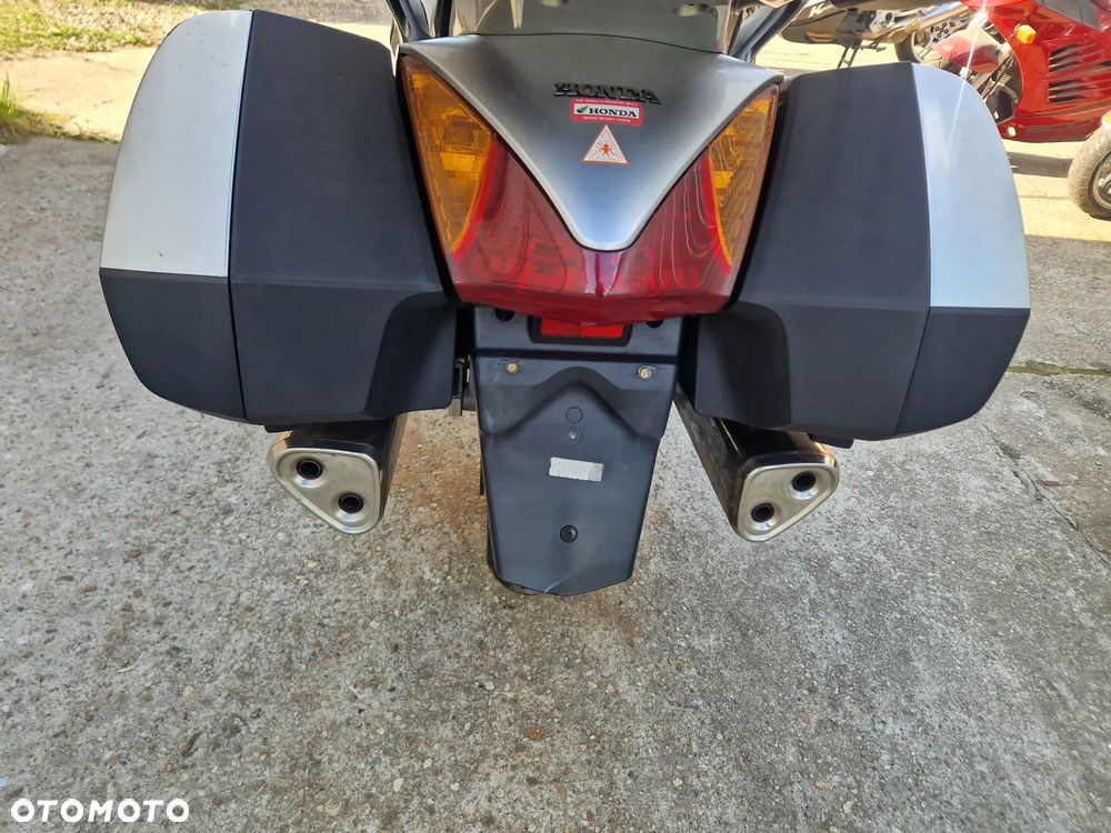 Honda ST - 23