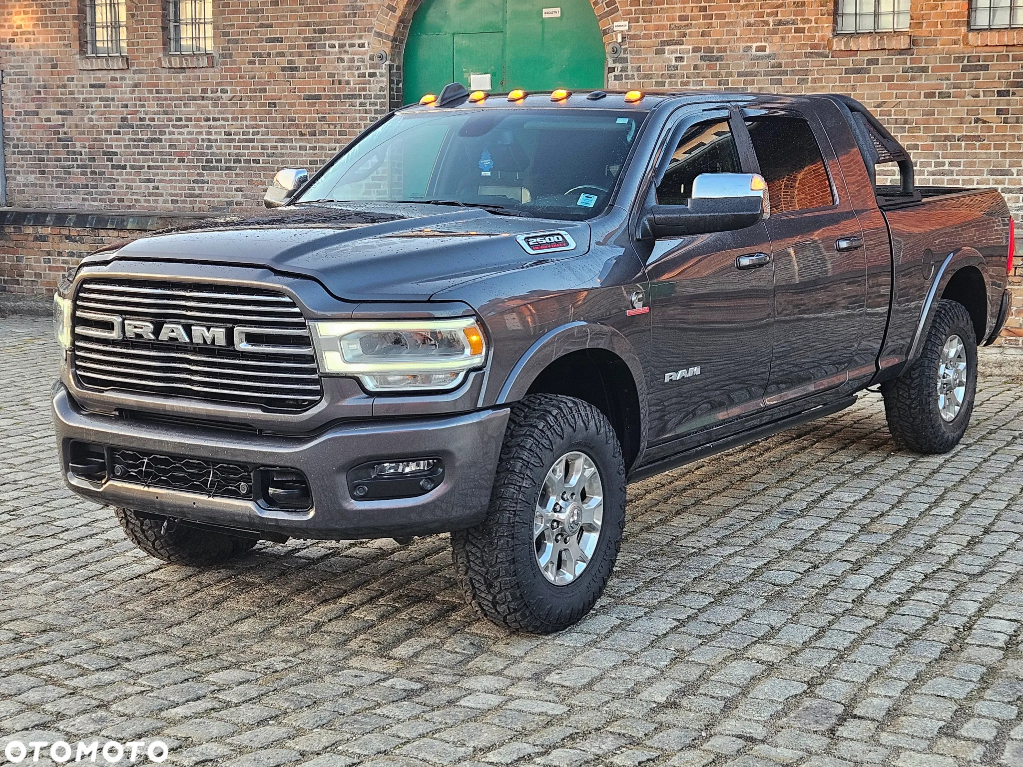 Dodge RAM - 4
