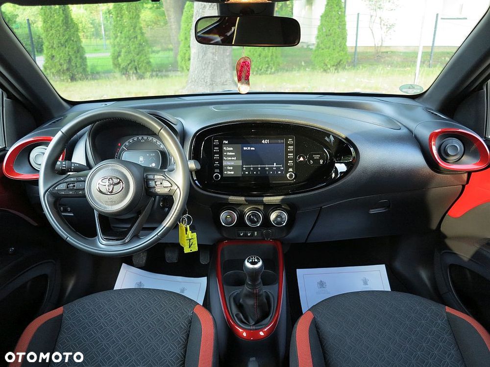 Toyota Aygo X - 10