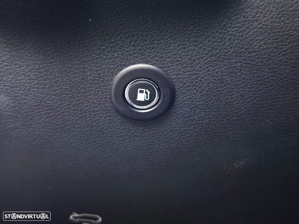 Jeep Compass 1.3 T-GDI 4xe Auto Trailhawk - 11