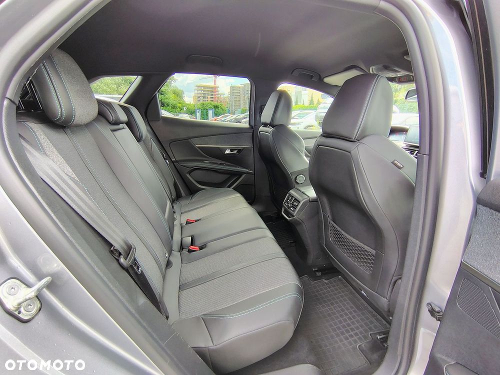 Peugeot 3008 1.2 PureTech Active Pack S&S EAT8 - 11