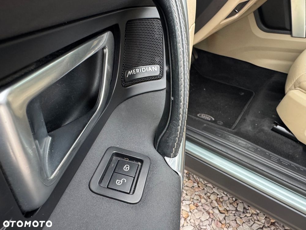 Land Rover Discovery Sport - 17