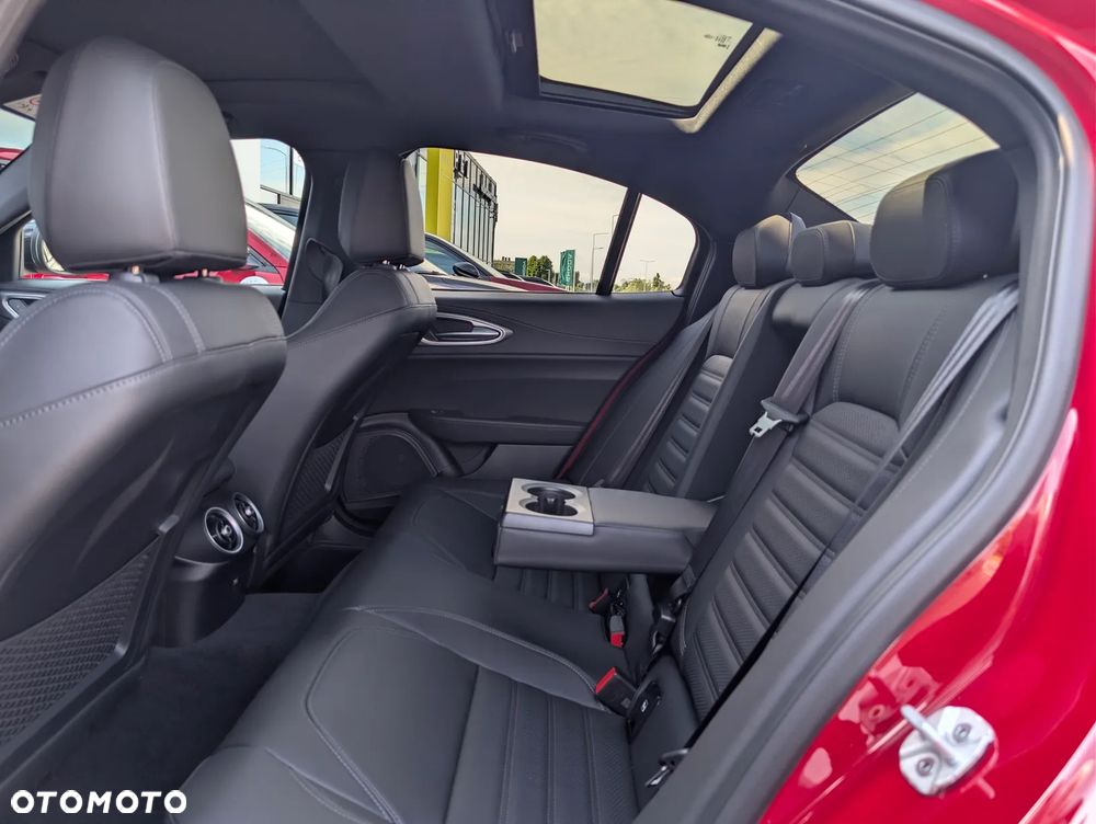 Alfa Romeo Giulia 2.0 Turbo Veloce - 23