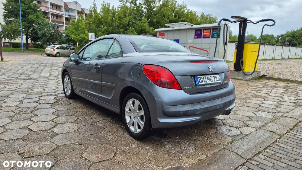 Peugeot 207 CC - 7