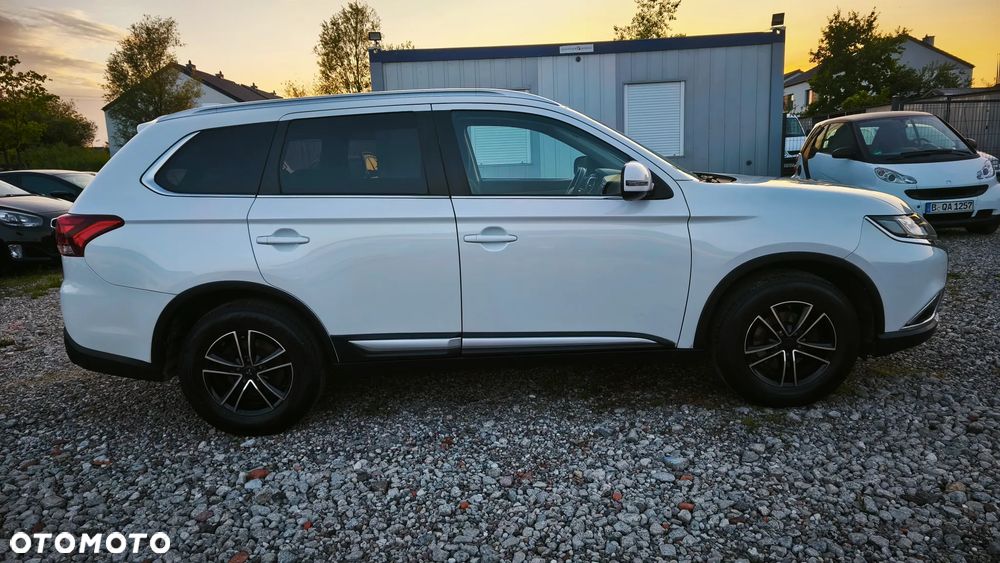 Mitsubishi Outlander - 6