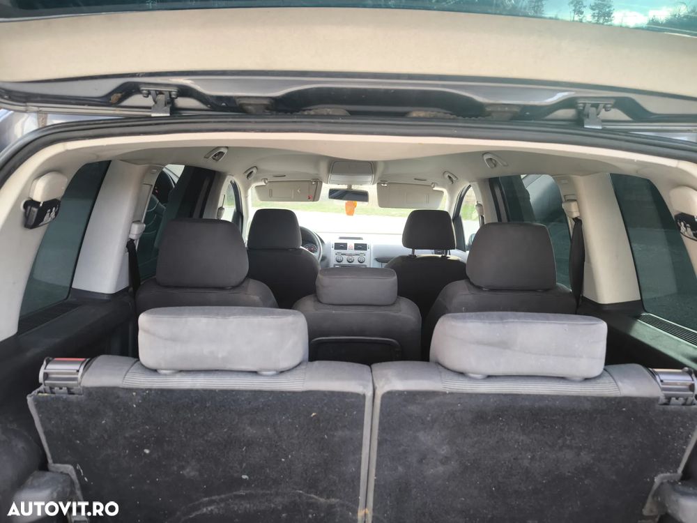 Volkswagen Touran 1.9TDI Highline - 7