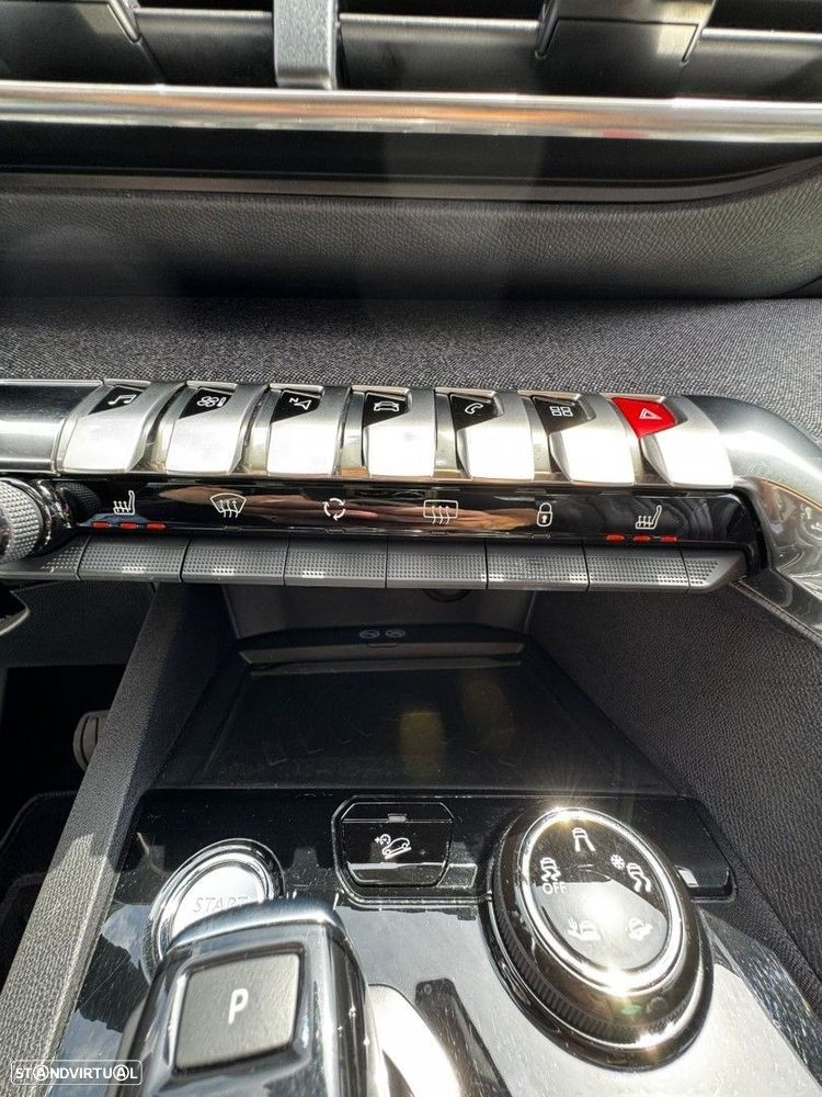 Peugeot 3008 1.2 PureTech Allure EAT6 - 25