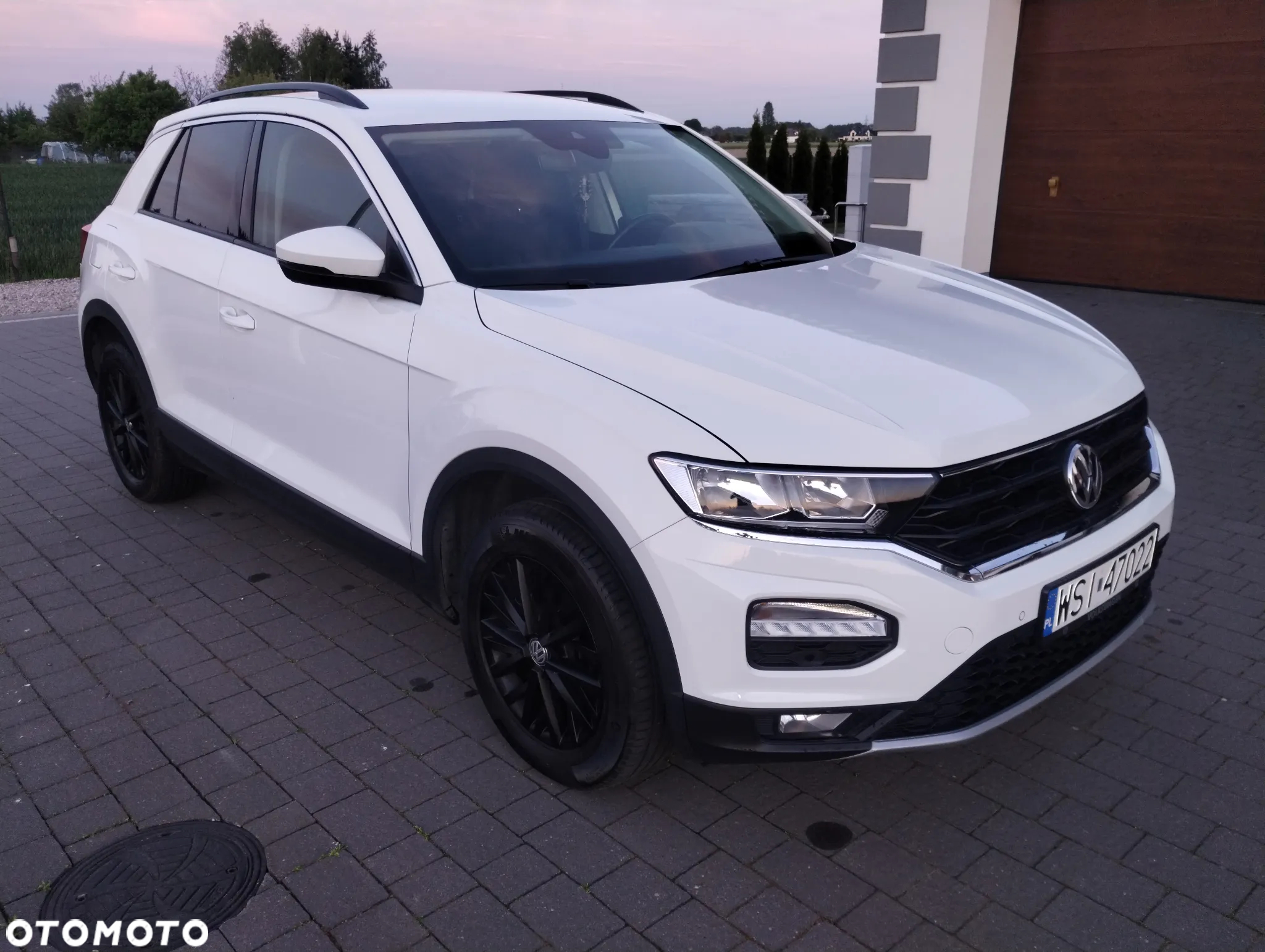Volkswagen T-Roc - 2