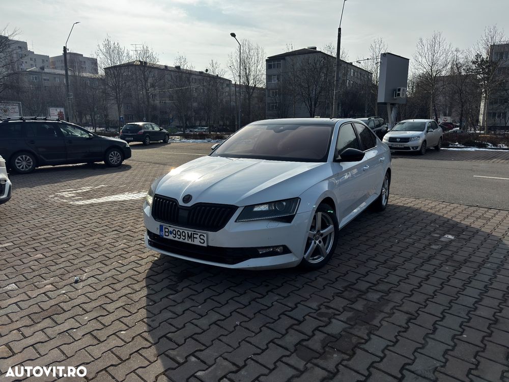 Skoda Superb 2.0 TDI DSG Laurin & Klement - 14