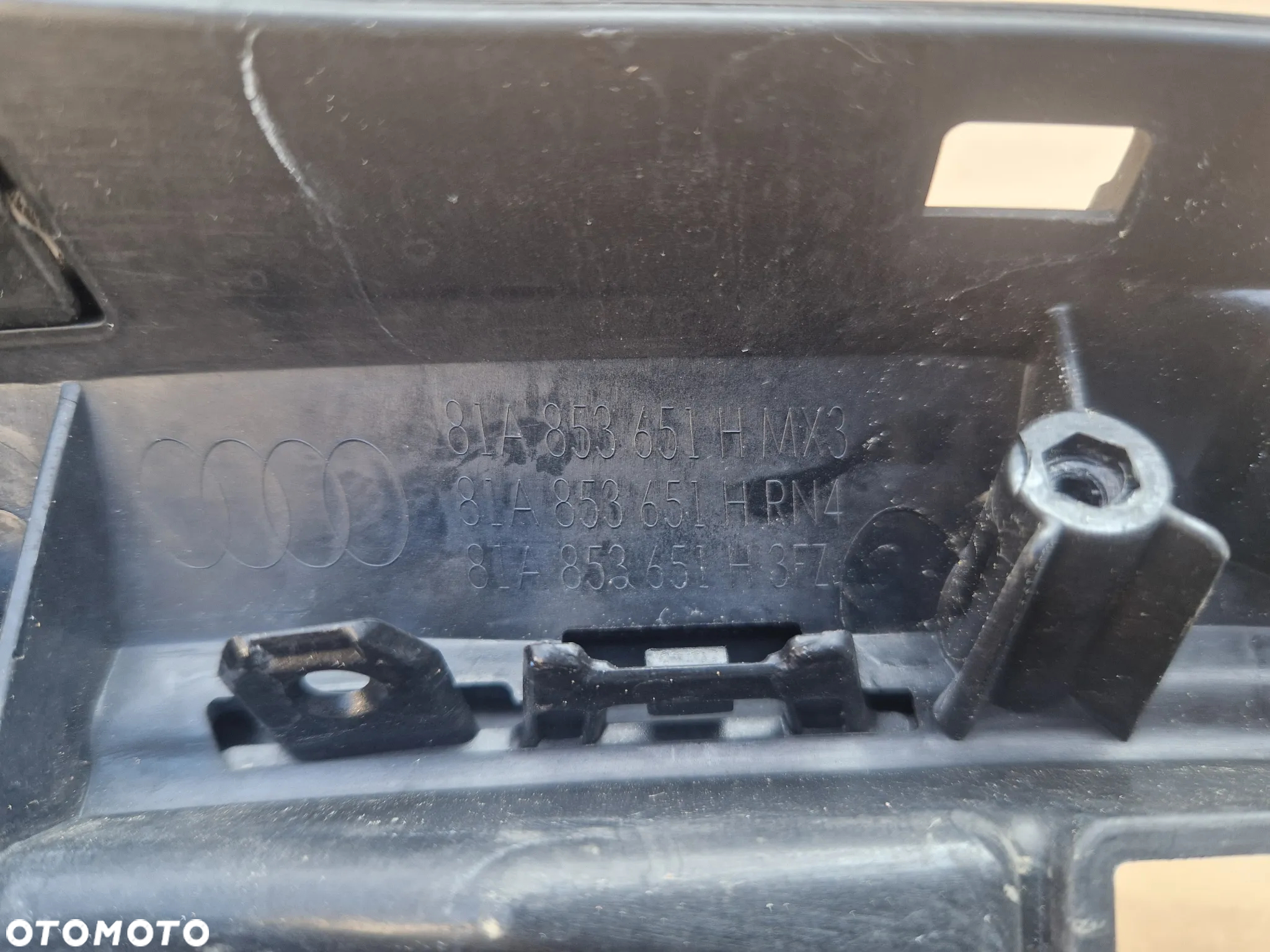 Audi Q2 LIFT atrapa grill 81A853651H - 12