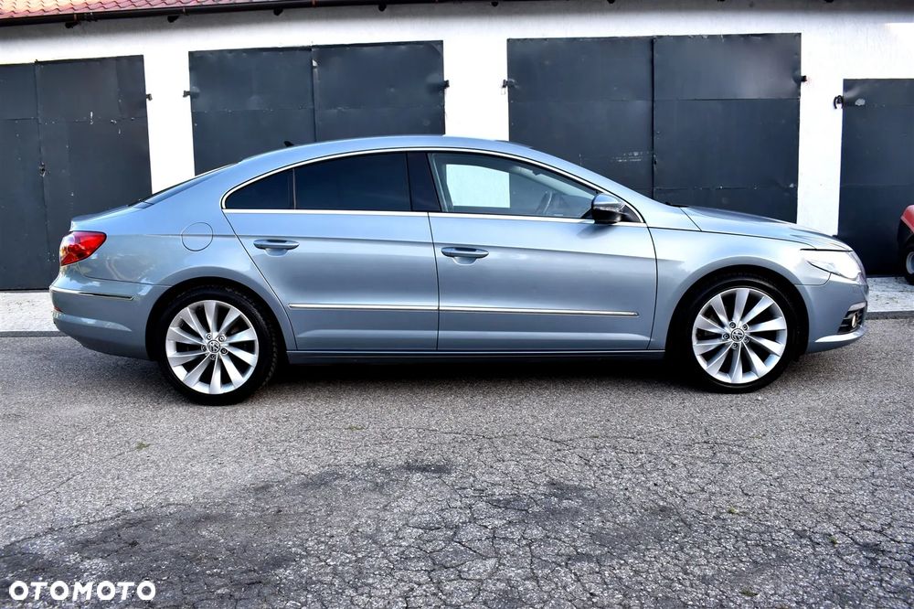 Volkswagen Passat CC 2.0 TDI DSG Individual - 4
