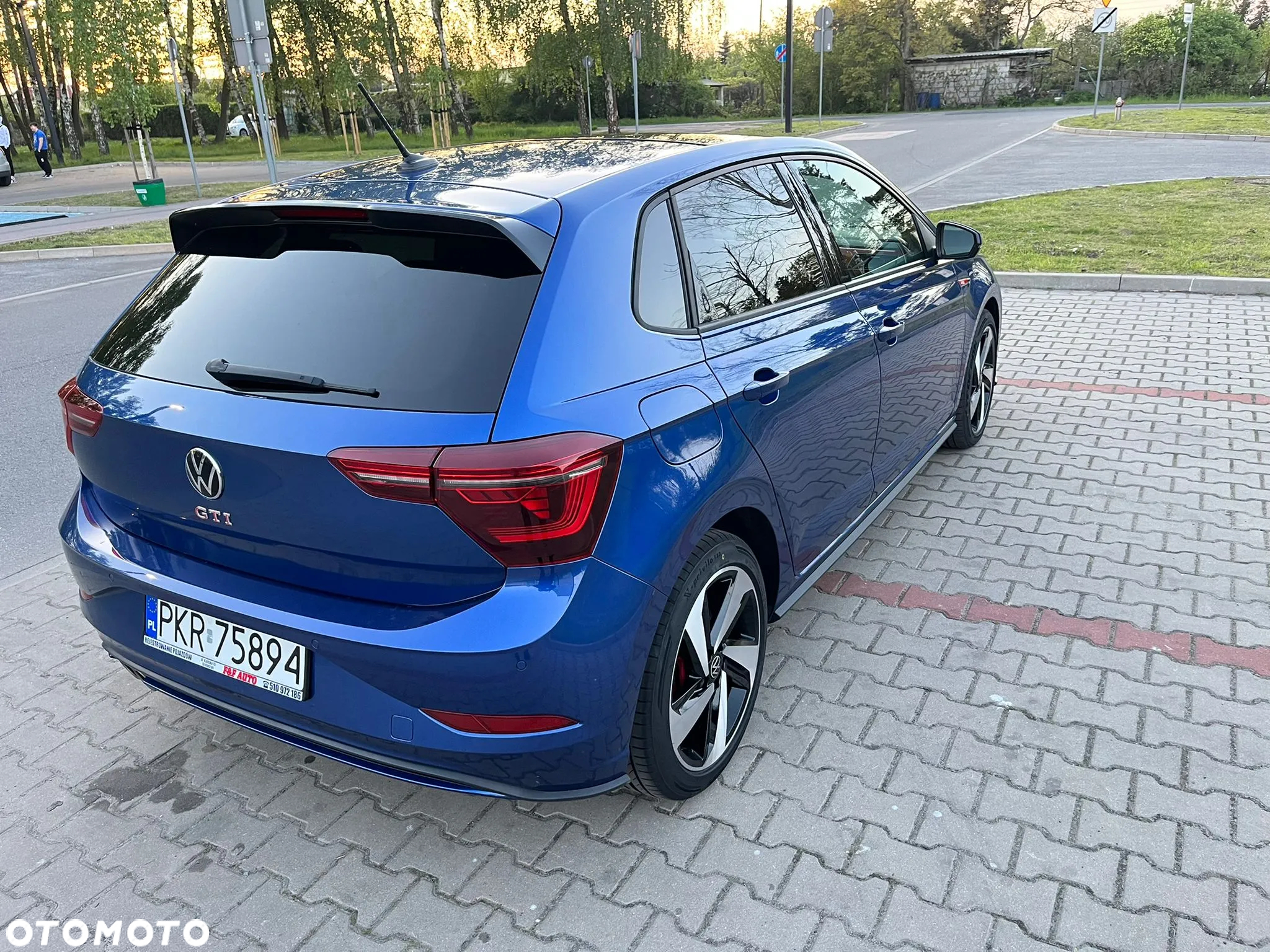 Volkswagen Polo 2.0 TSI DSG GTI - 4