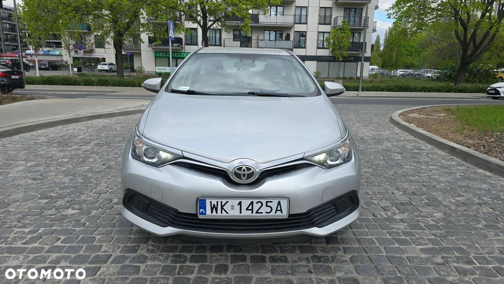 Toyota Auris 1.4 D-4D Active - 3