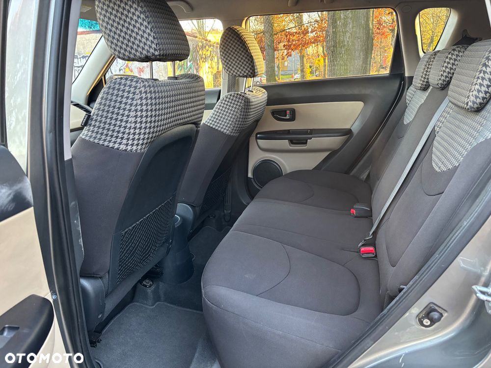 Kia Soul 1.6 XL - 10