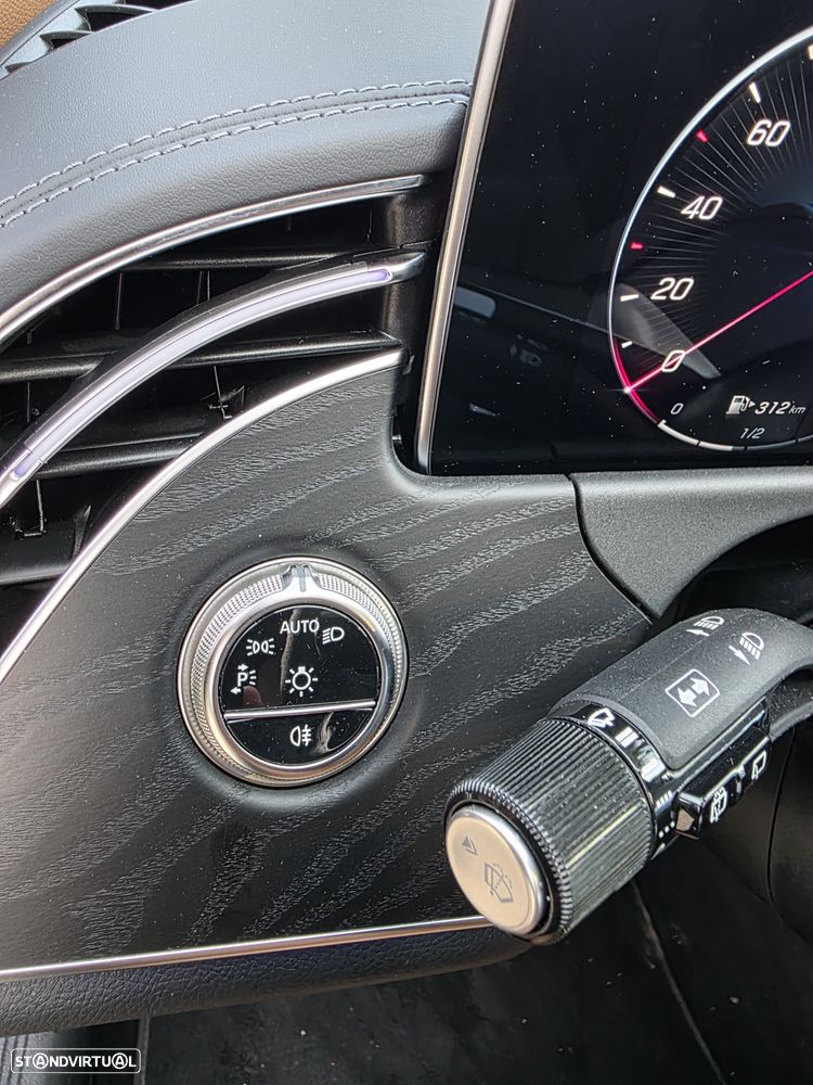 Mercedes-Benz E 300 de 9G-TRONIC AMG Line - 25