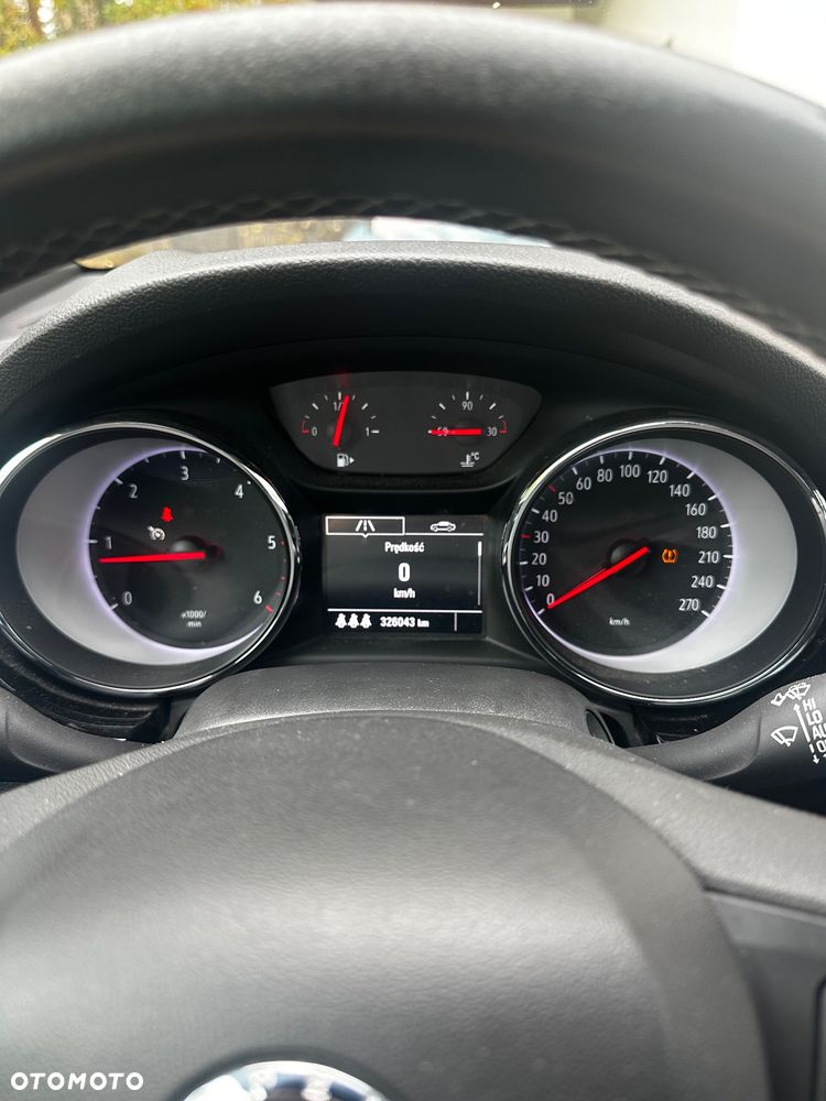 Opel Astra 1.6 CDTI Sport - 4