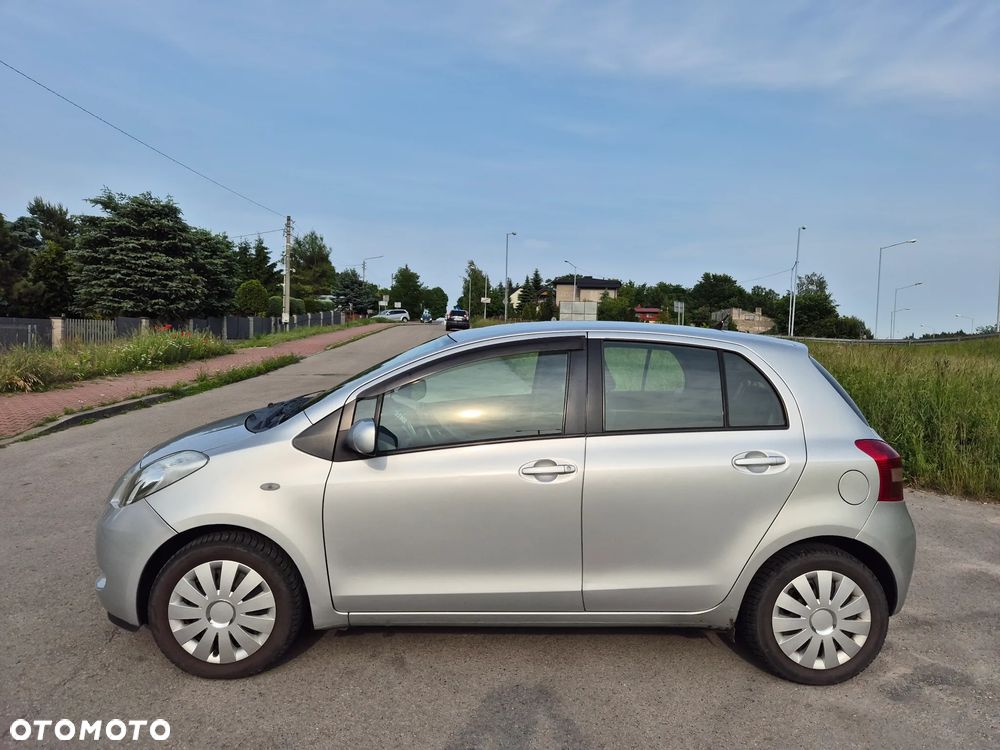 Toyota Yaris - 7