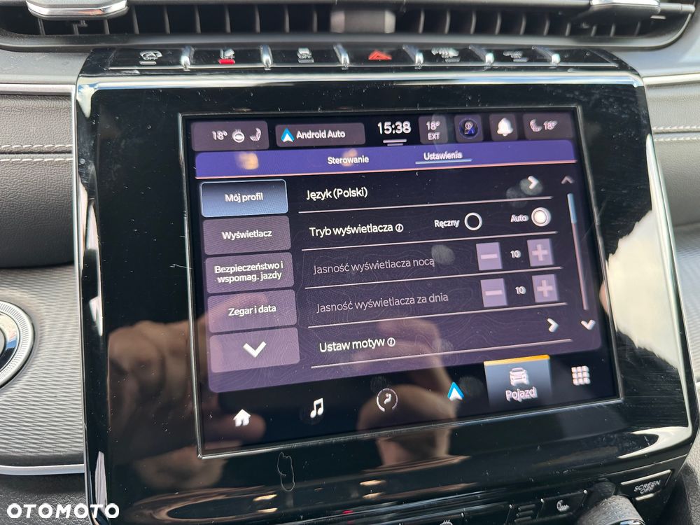 Jeep Grand Cherokee 3.6 V6 Pentastar 4WD Automatik Laredo - 33