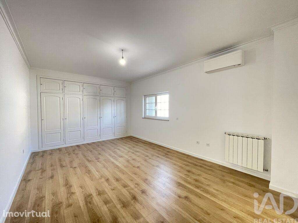 Casa / Villa T5 em Corroios de 248,00 m2 - Grande imagem: 5/29