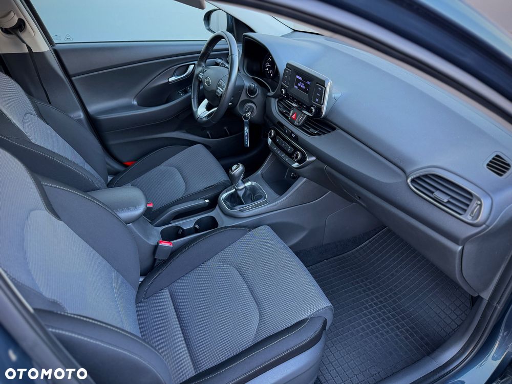 Hyundai i30 1.5 DPI Modern - 12