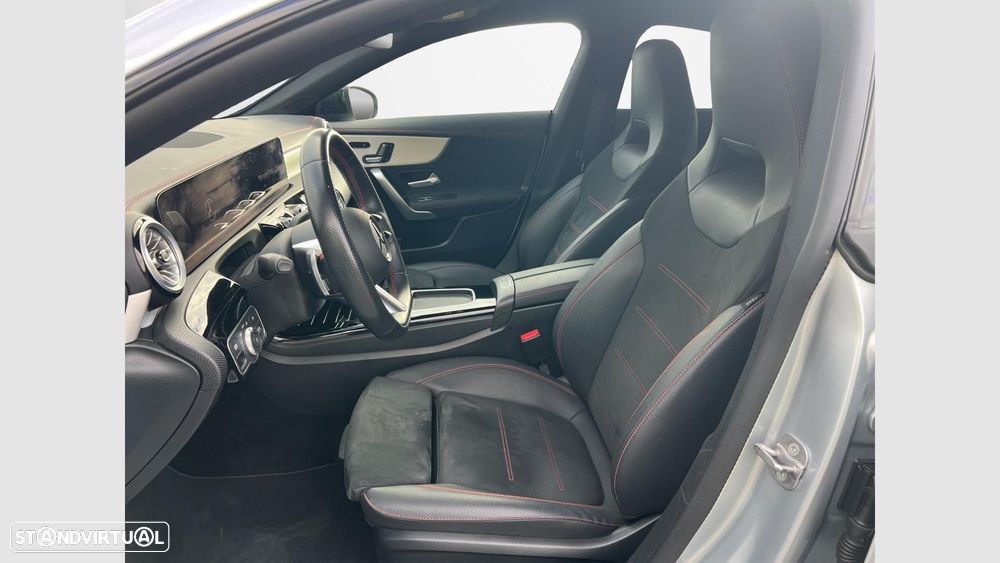 Mercedes-Benz CLA 250 e AMG Line - 11