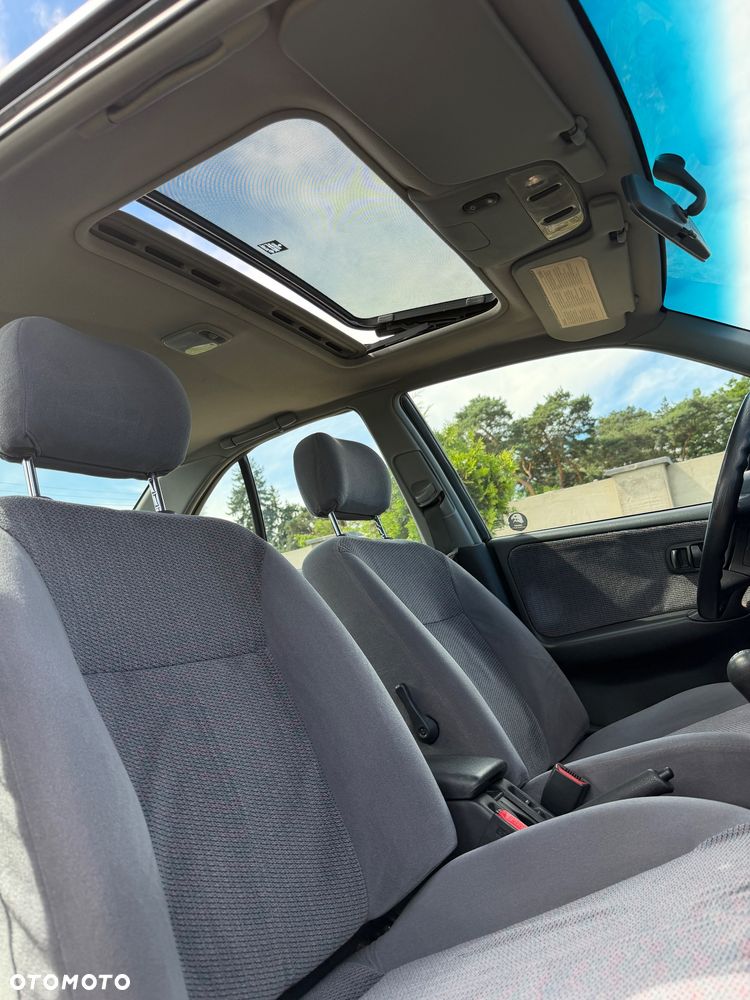 Nissan Primera 2.0 SLX - 9