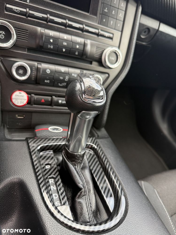 Ford Mustang 3.7 V6 - 12