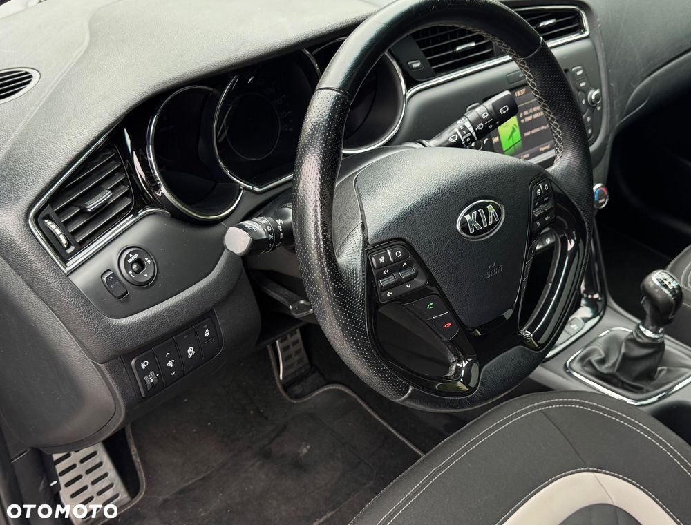 Kia Ceed Cee'd 1.6 CRDi GT Line - 14