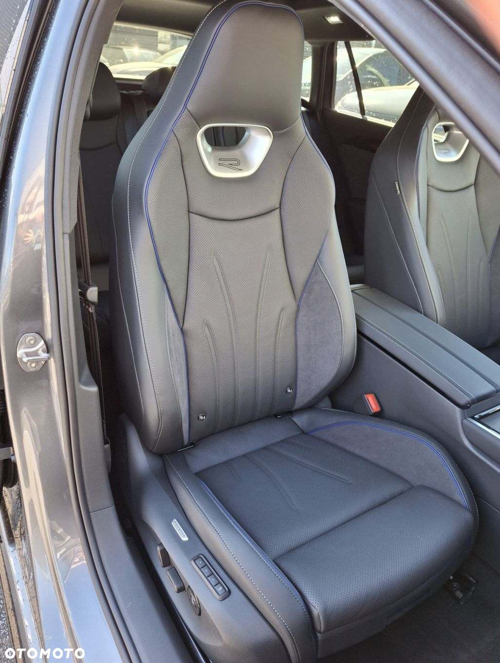 Volkswagen Passat - 15
