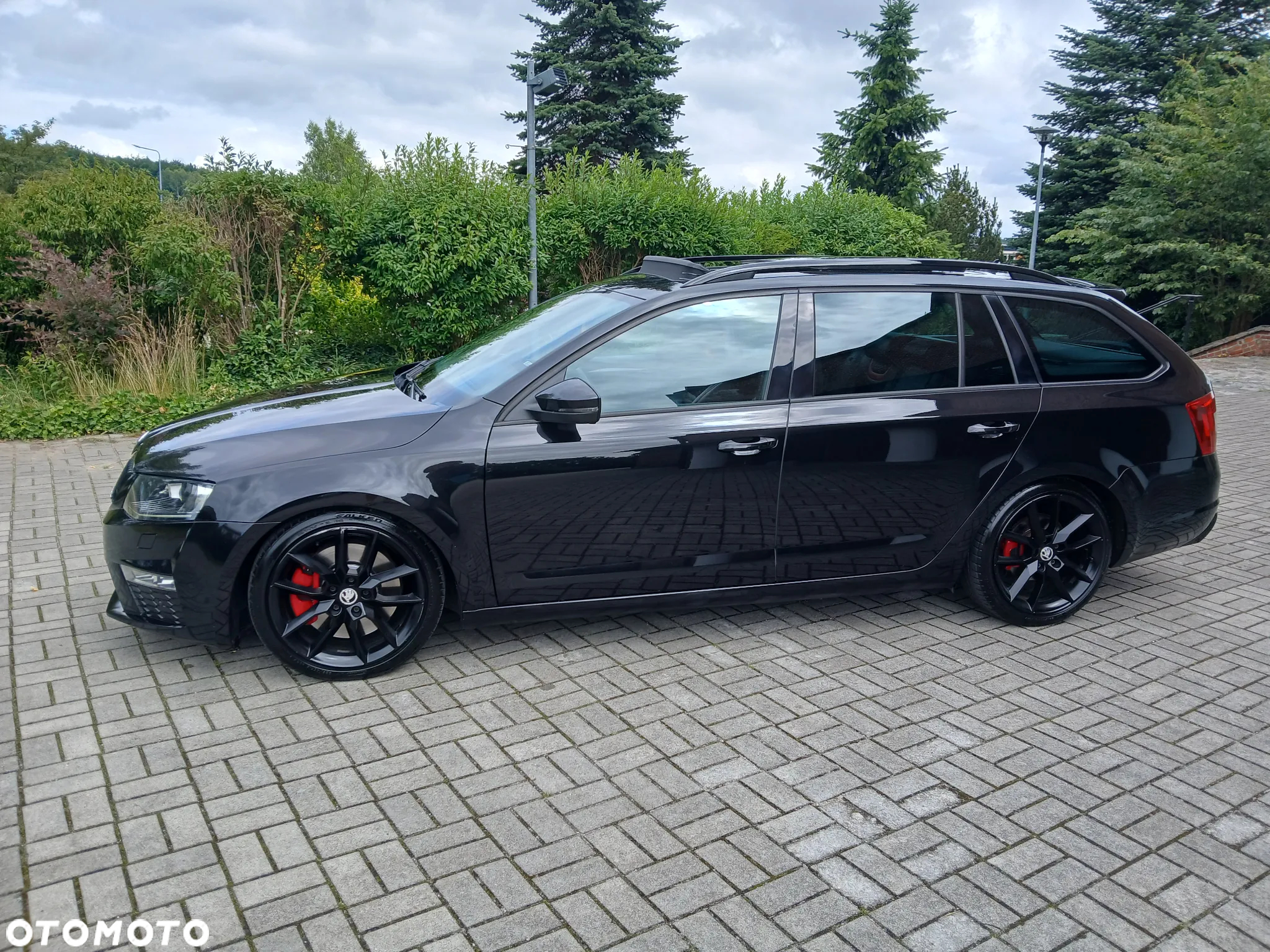 Skoda Octavia Combi 2.0 TDI DSG RS - 8
