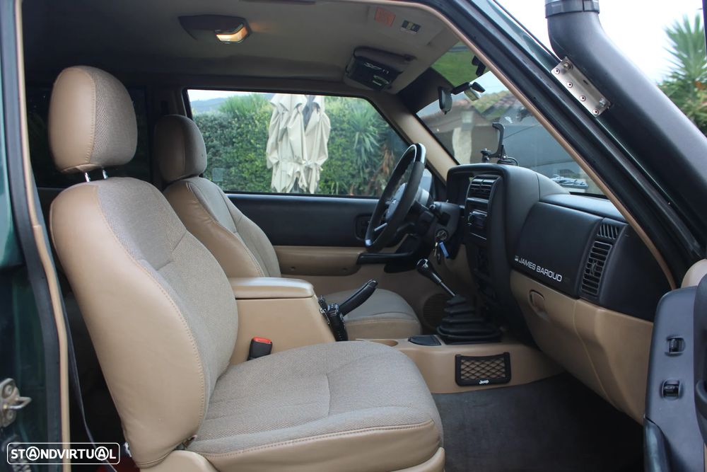 Jeep Cherokee 2.5 TD Sport - 24