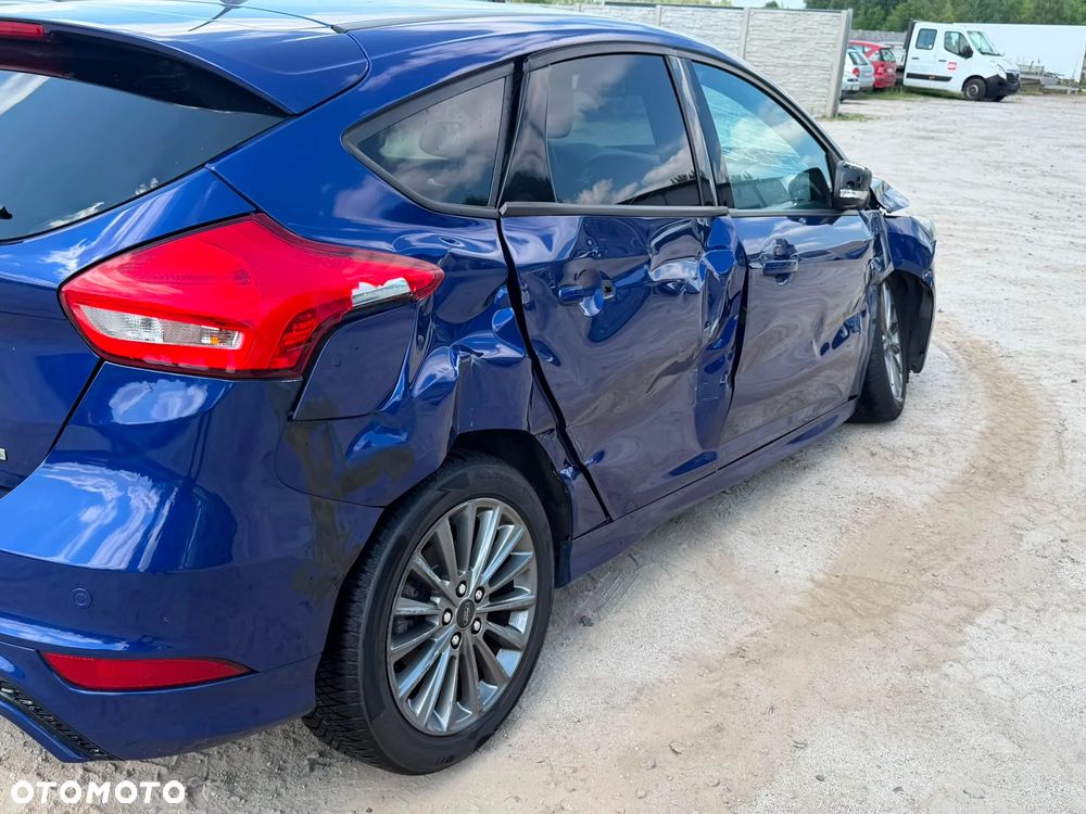 Ford Focus - 13