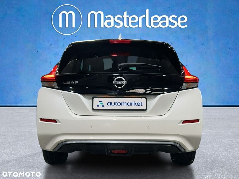 Nissan Leaf - 6