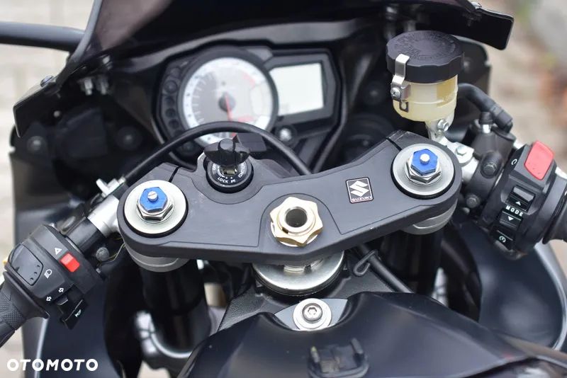 Suzuki GSX-R - 33