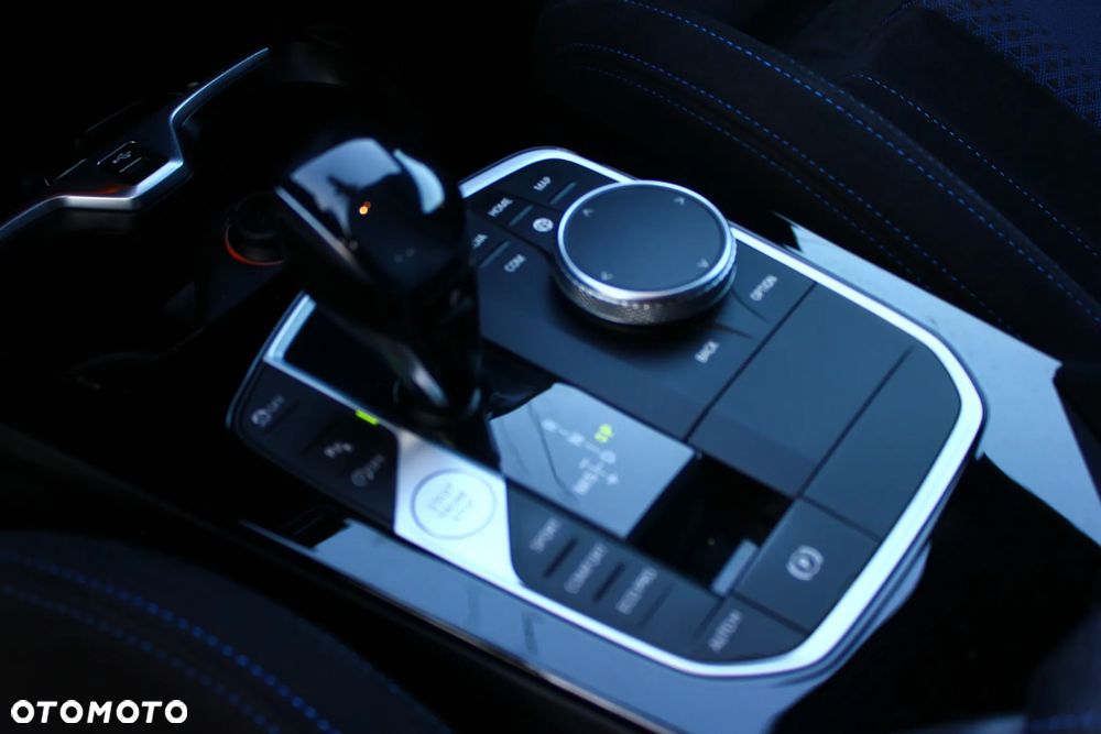 BMW Seria 2 218d M Sport sport - 27